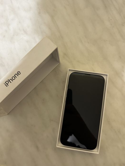 Apple iPhone 16e 256GB