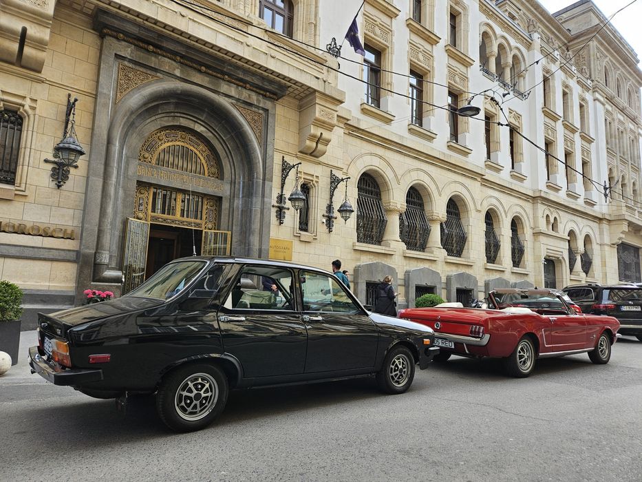 Inchiriez Masina de epocă Dacia Neagră 1310 Dacia 1300  pentru  Filmări Reclame Plimbari Nuntă