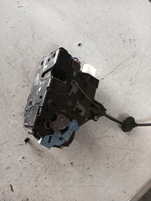 Broasca Usa Dreapta Spate Volkswagen Touran (5T1) [ 2015 - > ] Oem 7L0