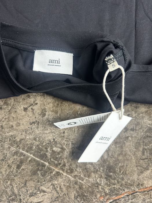 Compleu Ami Paris [tricou, pantaloni scurti]