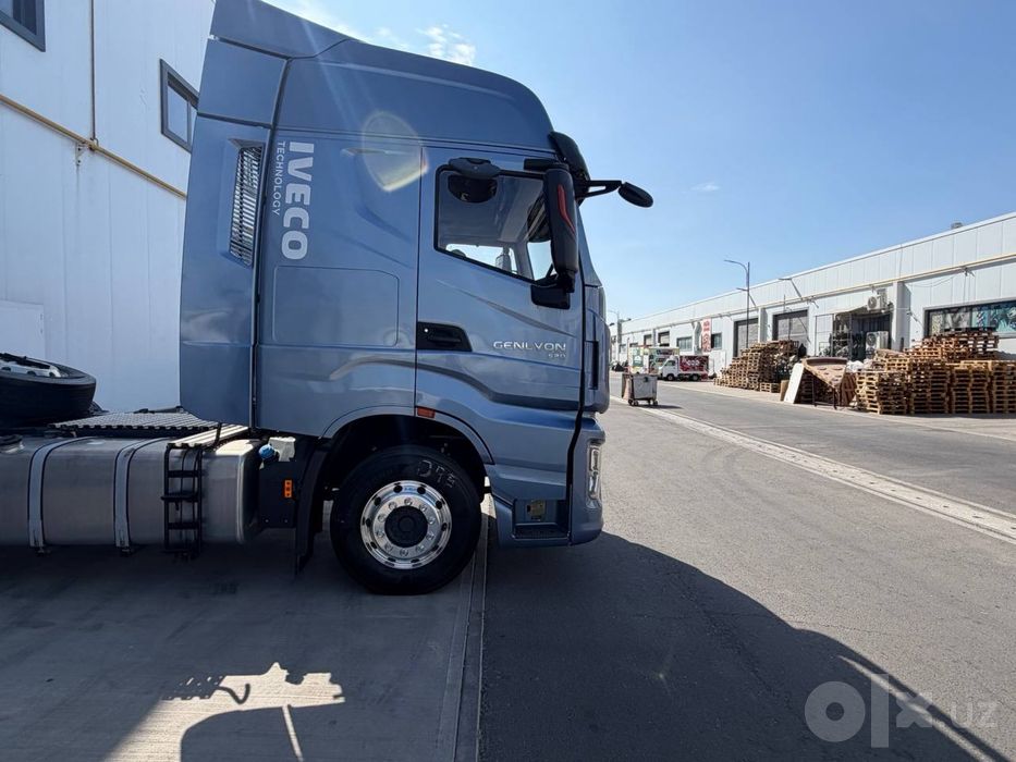 Тягач дизель IVECO  4х2 HONGYAN GENLYON новый 2026,
