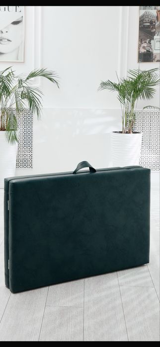 Продам кушетку НОВАЯ