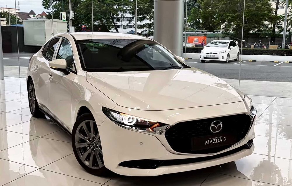 Mazda 3 naqd va halol nasiya