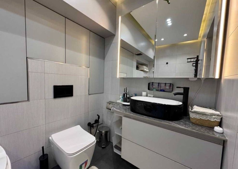 Алайский ц2 ц1 2-комнатная квартира с ремонтом срочно продается!