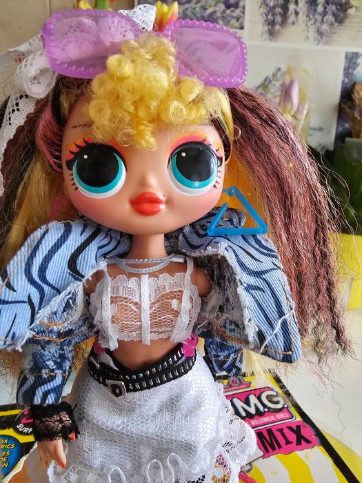 Păpușă LOL Surprise Pop B.B. + accesorii + CADOU