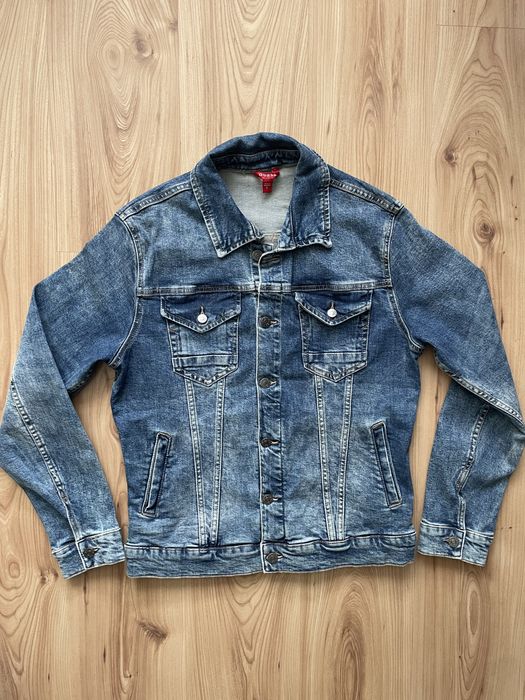 GUESS / мъжко дънково яке S/M
