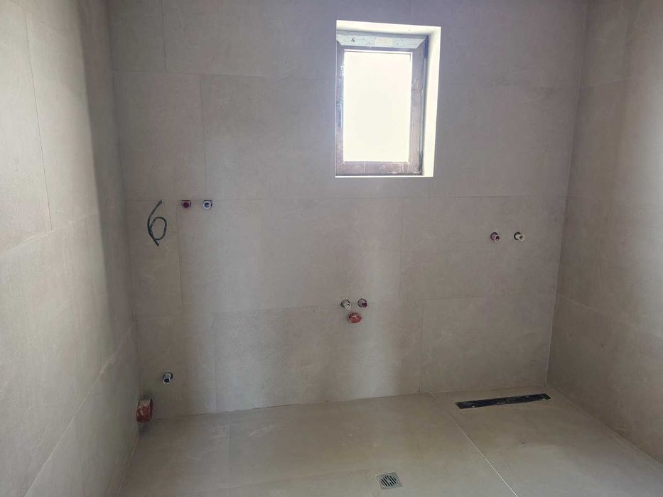 Продава се Къща в с. Здравец, Област Варна - 510 кв.м за 410 €/кв.м - Снимка #16