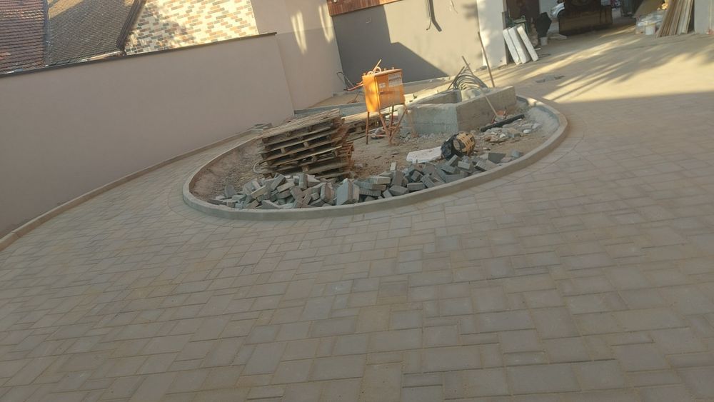 Ofer servicii în domeniul de pavaj si ce apatine pentru pavaj etc?