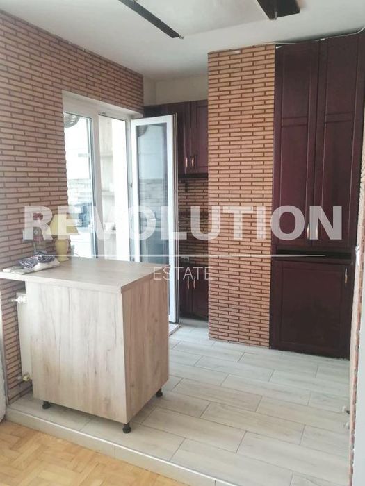 Дава се под наем Двустаен апартамент в Варна, Общината - 70 кв.м за 600 € - Снимка #3