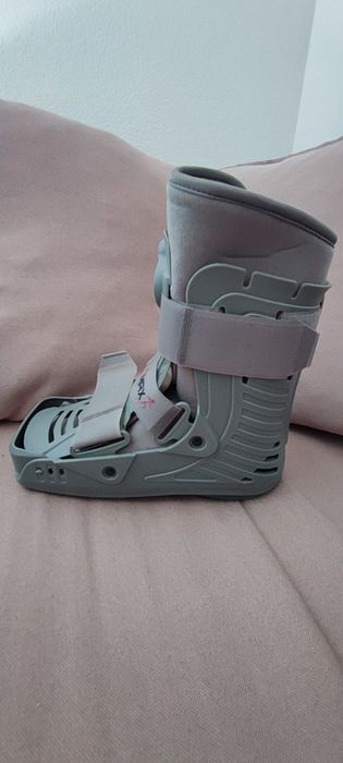 Медицински ботуш