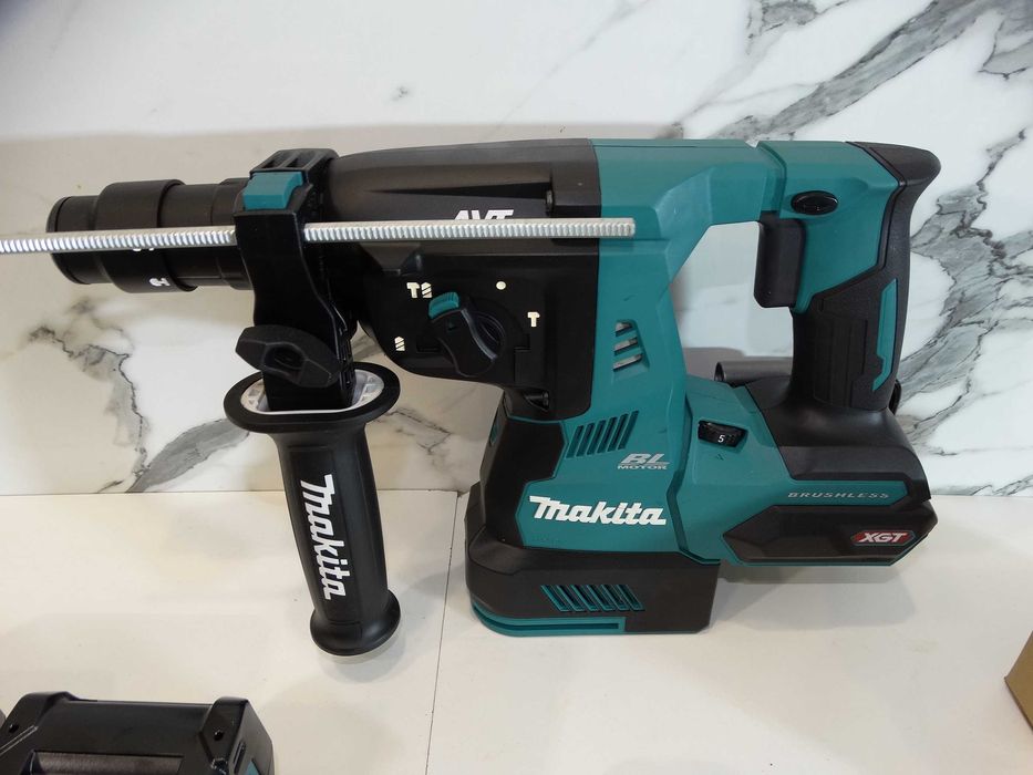 НОВО - Makita HR 004G / 40 V / XGT - Перфоратор