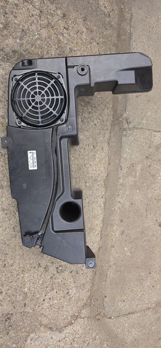 Subwoofer + Amplificator Audi A4 B8 Break