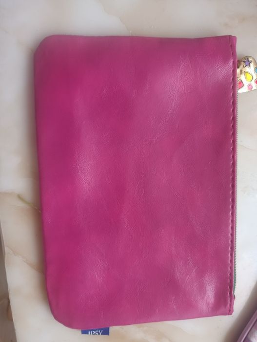Козметична чанта IPSY
