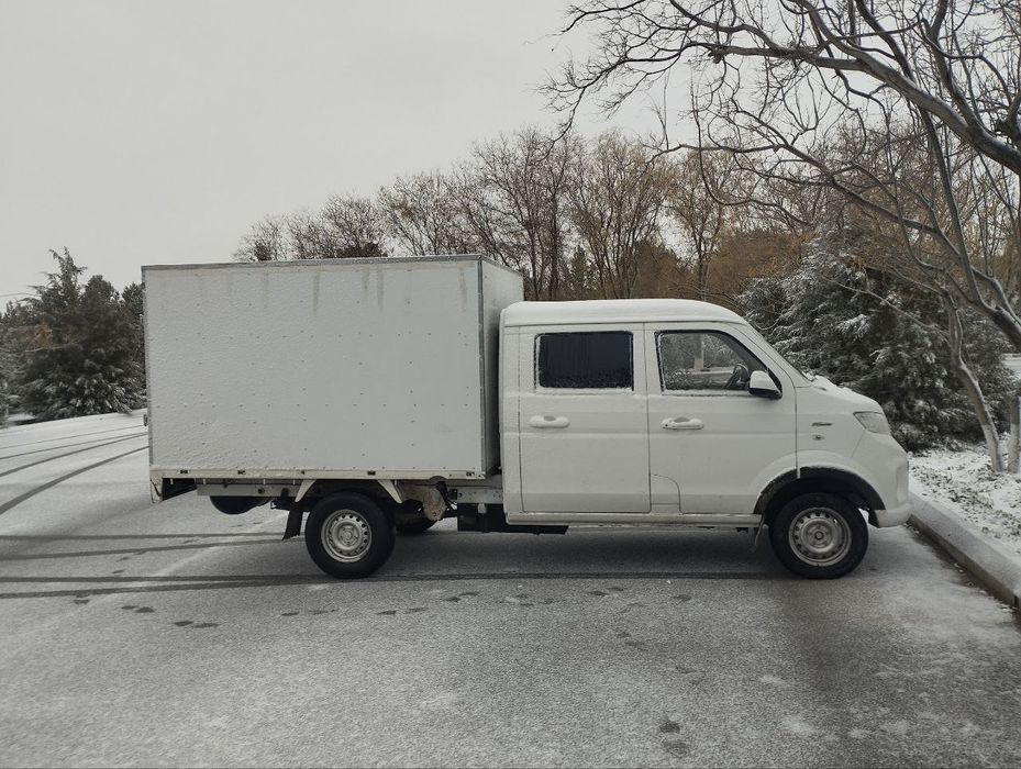 SHINERAY yuk avtomobili