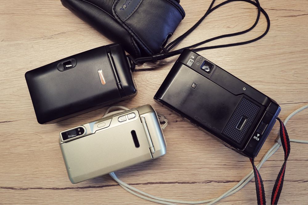 Lot Aparat foto Yashica minitec AF stare superba point and shot