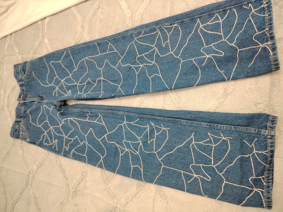 Дънки, Много запазени дрешки за момичета