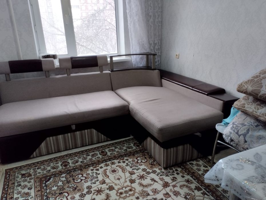 Хороший Углавой диван