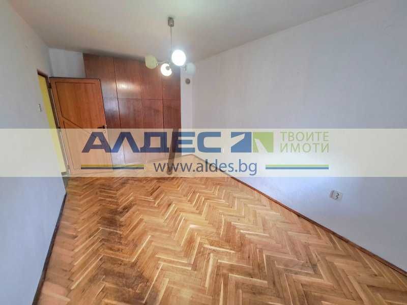 Дава се под наем Двустаен апартамент в София, Хиподрума - 70 кв.м за 500 € - Снимка #13