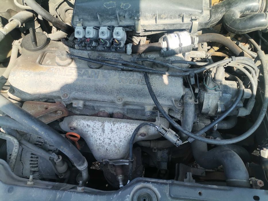 Nissan Micra K11 1 3 на части продавам.