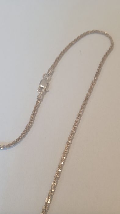 Lantisor argint 925, model deosebit de frumos