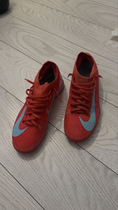 Adidasi fotbal Nike 40