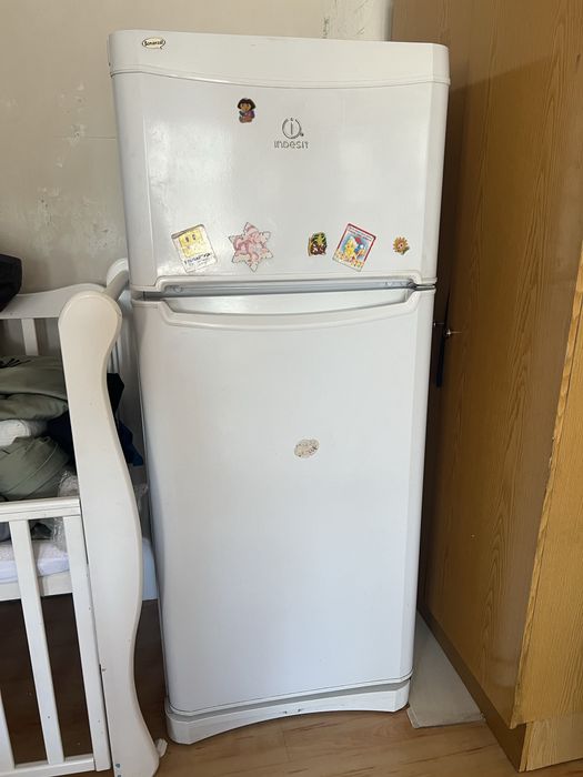 Продам холодильник