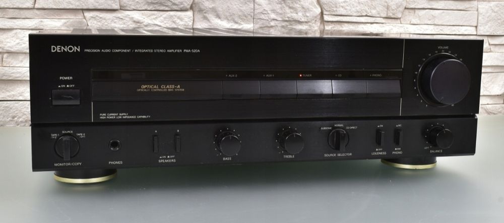 Продавам стерео усилвател Denon PMA-520A