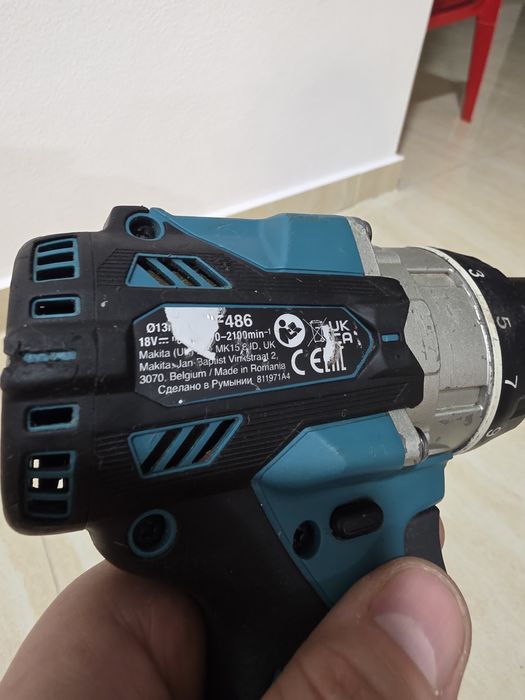 Autofiletanta masina de însurubat Makita DDF 486