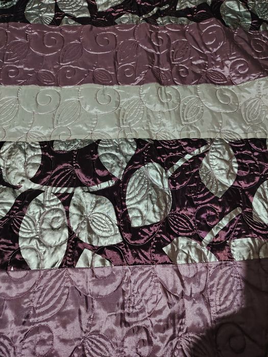 Cuvertură elegantă mov + 2 fețe pernă 70x70, 200x230