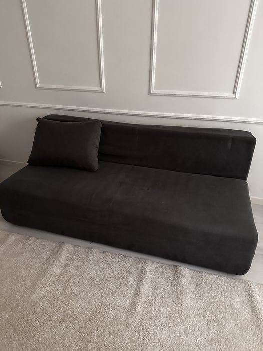 Canapea extensibila pentru living