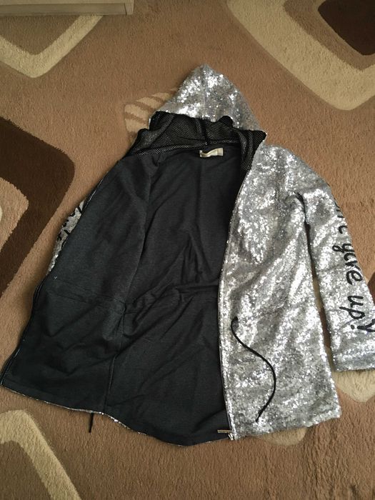 Куртка для девочки весенне-осення хорошее состояние