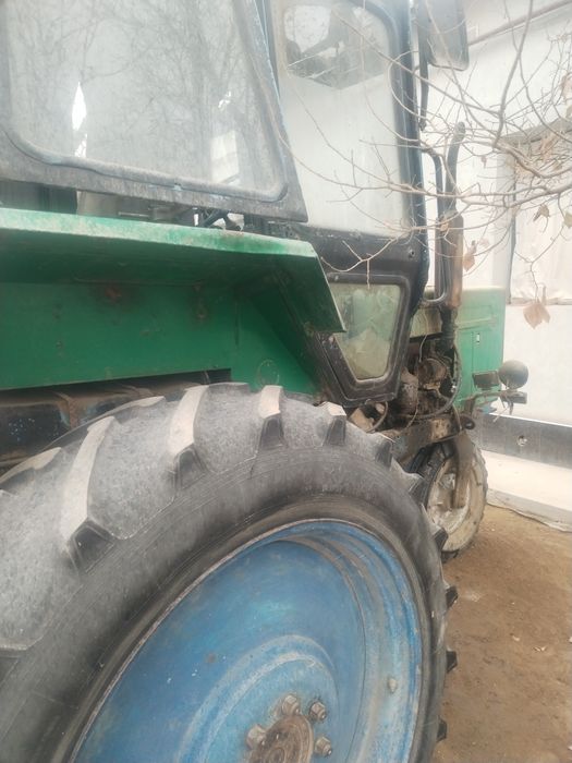 Mtz 1991 yil xolati zor hamma joyi ishlaydi ishga tayyorr