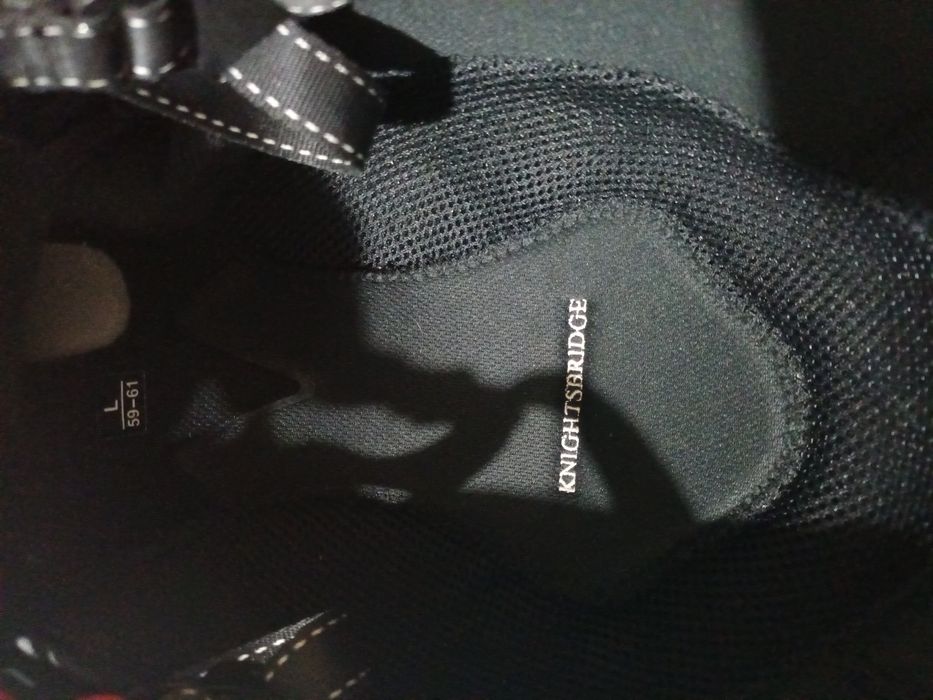 Каска за езда чисто нова