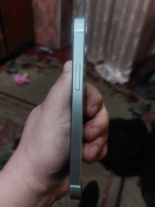 Продам Айфон 12 мини