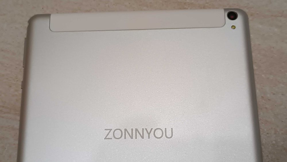 Таблет 10 inch tablet PC Octa Core 4GB RAM 64GB ROM Android 8.0