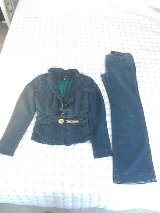 Спортно елегантен дамски костюм на Kensol от тенсел