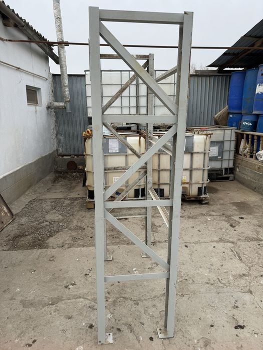 Стеллаж металлический, полки