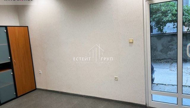 Дава се под наем Офис в Варна, Център - 22 кв.м за 229.5 € - Снимка #2