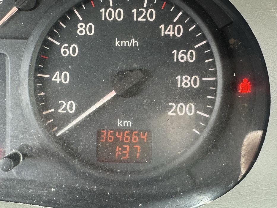 Vând Dubă Renault Trafic 1.9 Diesel