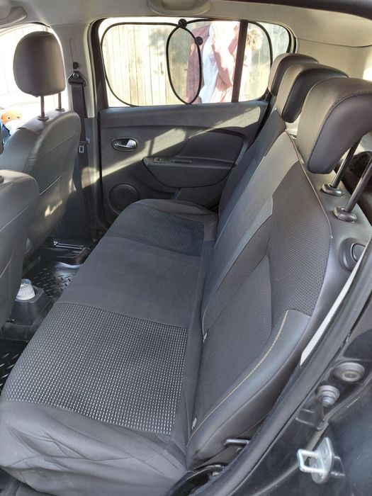 Vând Dacia Sandero Stepway