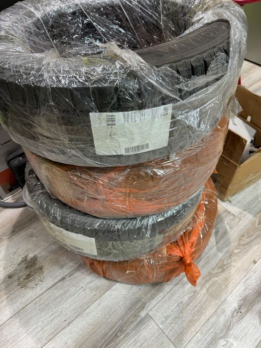 Зимняя шина  215/55/17