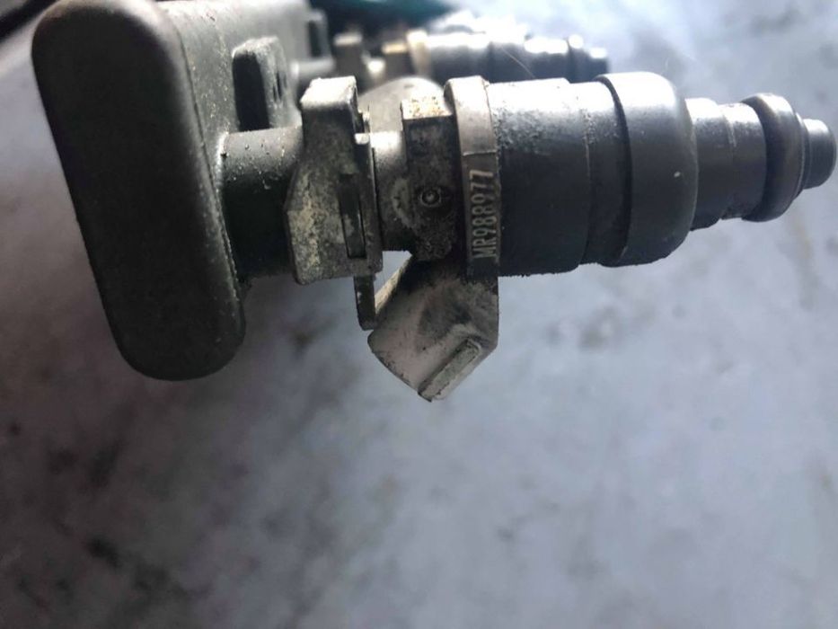 Injector mitsubishi colt 2005 1.1 b