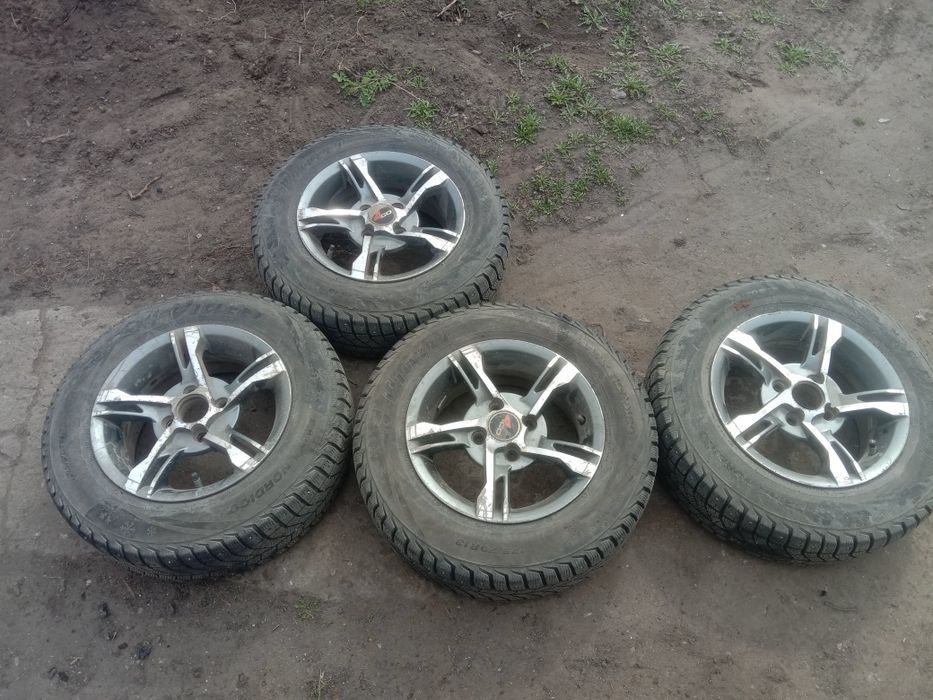 Продам диски с резиной