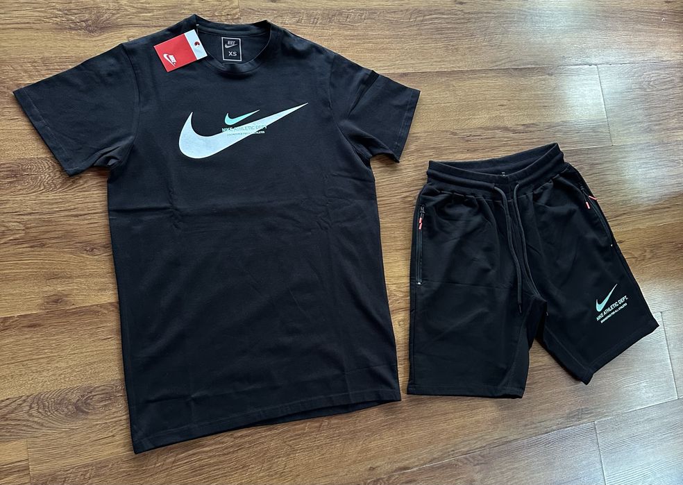 Мъжки,памучен,черен къс комплект Nike размери XS,S,M