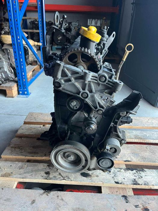 Двигател RENAULT KANGOO 1.5 DCI 65к.с. 04г.-КОД:K9K A704