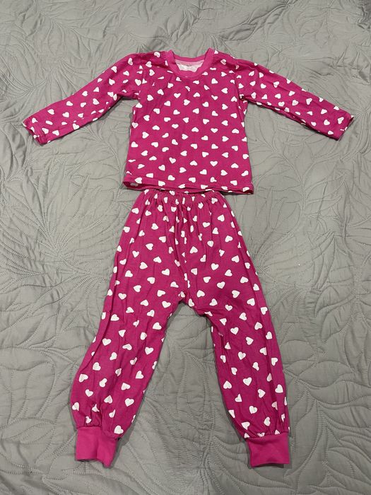 Каждая вещь по 1000 тг