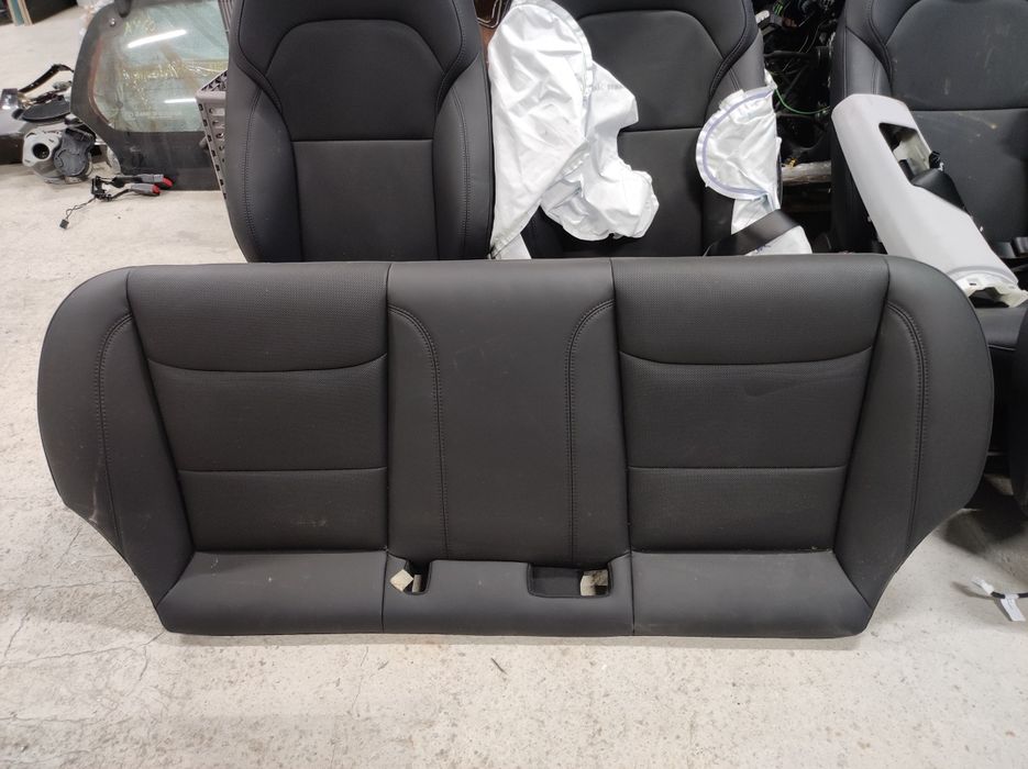 Седалки за Tesla 3 Highland / Тесла 3 2024г