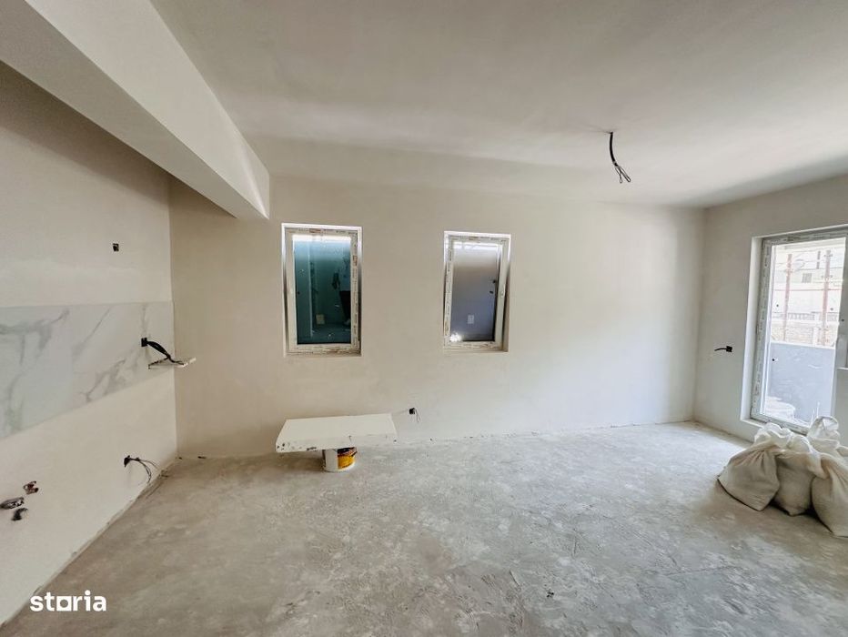 Studio superb 42 mp , decomandat , confort 1 sporit , Sg Ilie Petre ,