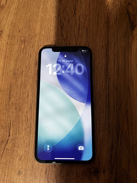 продам Iphone 11 pro 256гб