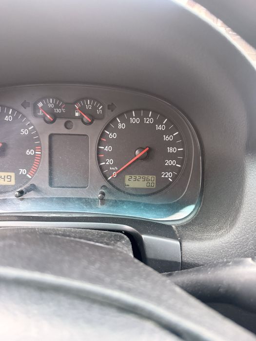 Volkswagen Golf mk 4 1.4 distributia rupta